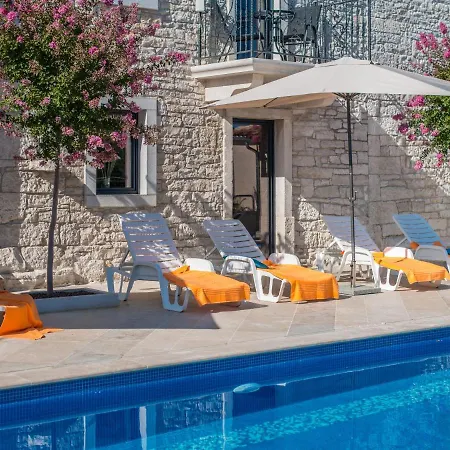 Stunning In Kringa With Swimming Pool *