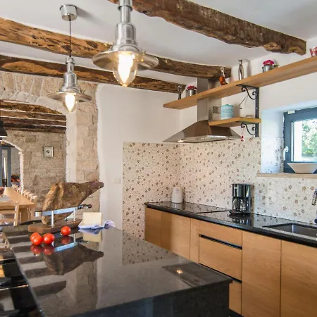 Villa Stunning In Kringa With Swimming Pool *